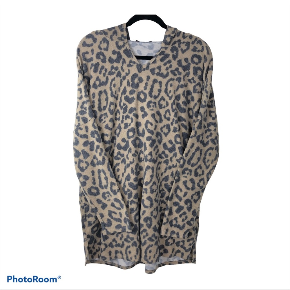 Bombom Fuzzy Hooded Leopard Print Tunic Top